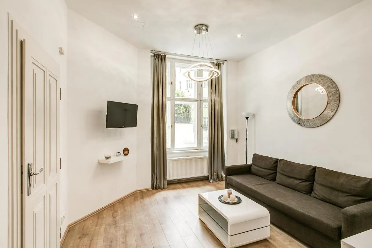 Cozy And Classy Apartment In The Old Town Prague